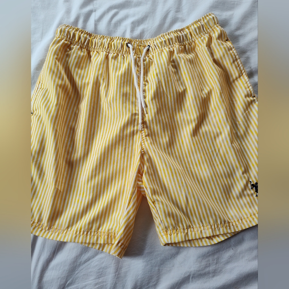 U.S. POLO ASSN Men's Swim Trunks. Size XL. Drawstring Waist.